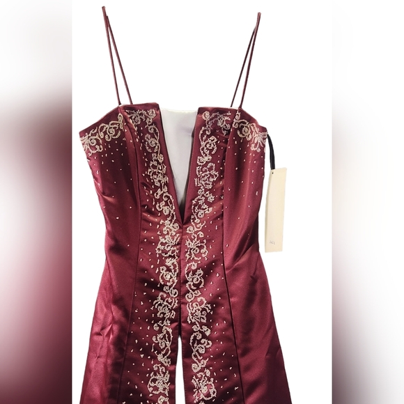 Fiesta Burgundy Formal Evening Prom Gown - size xsmall NWT - Picture 3 of 14